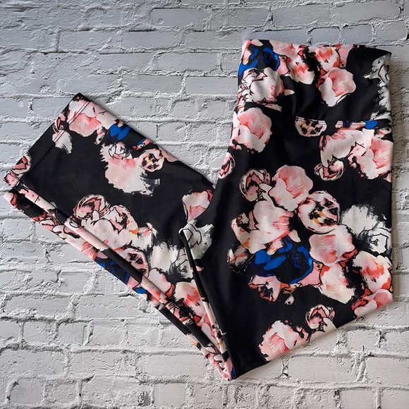 LORNA JANE | Blossom Active Core leggings - Picture 2 of 8